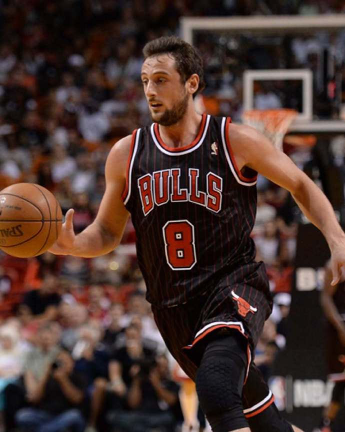 九游官网主页-关于芝加哥公牛训练开放日，集结日主帅复盘引欢呼，葡超在即，球队文化再被提及的信息-九游官网主页