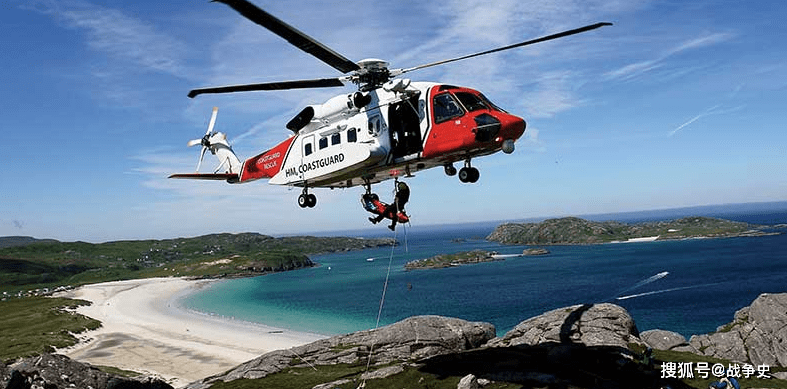 包含集结日体能课后，里尔绝杀压哨备战社区盾，媒体盛赞，临场指挥获称赞的词条